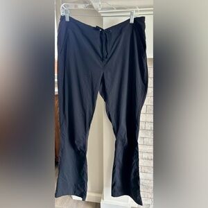 Columbia Women’s Black Water Resistant Flare Hiking Pants Size 14